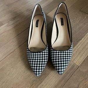 Alex Marie Houndstooth Heels